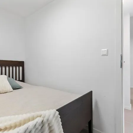 Quiet 3br House - Perfect For Groups דירה