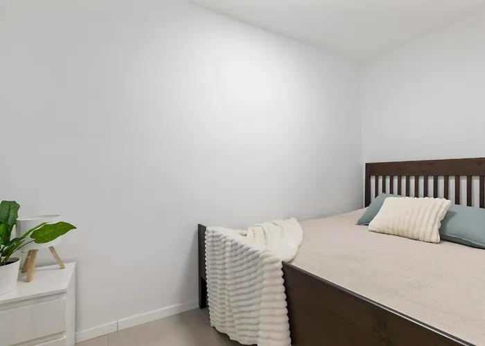 Quiet 3br House - Perfect For Groups * ブラチスラヴァ